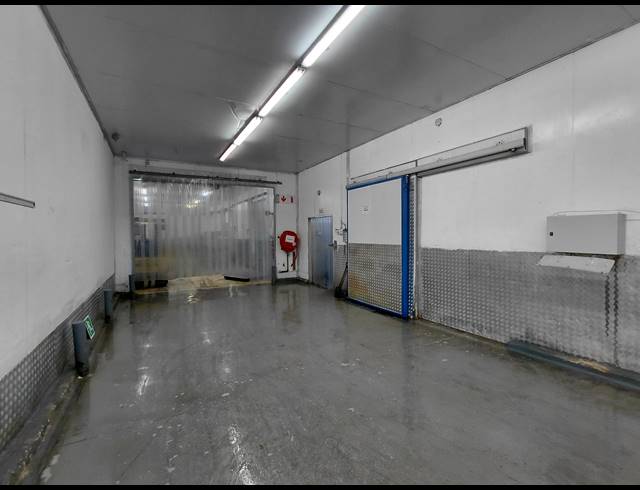 1,856M² WAREHOUSE FOR SALE IN CLAYVILLE